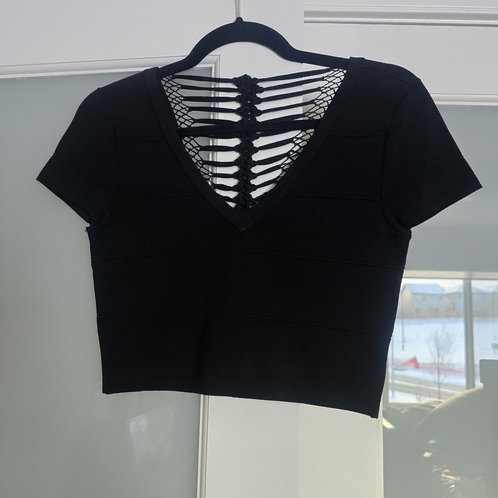 bebe Black Cropped V-Neck Top with Strappy Ladder Back